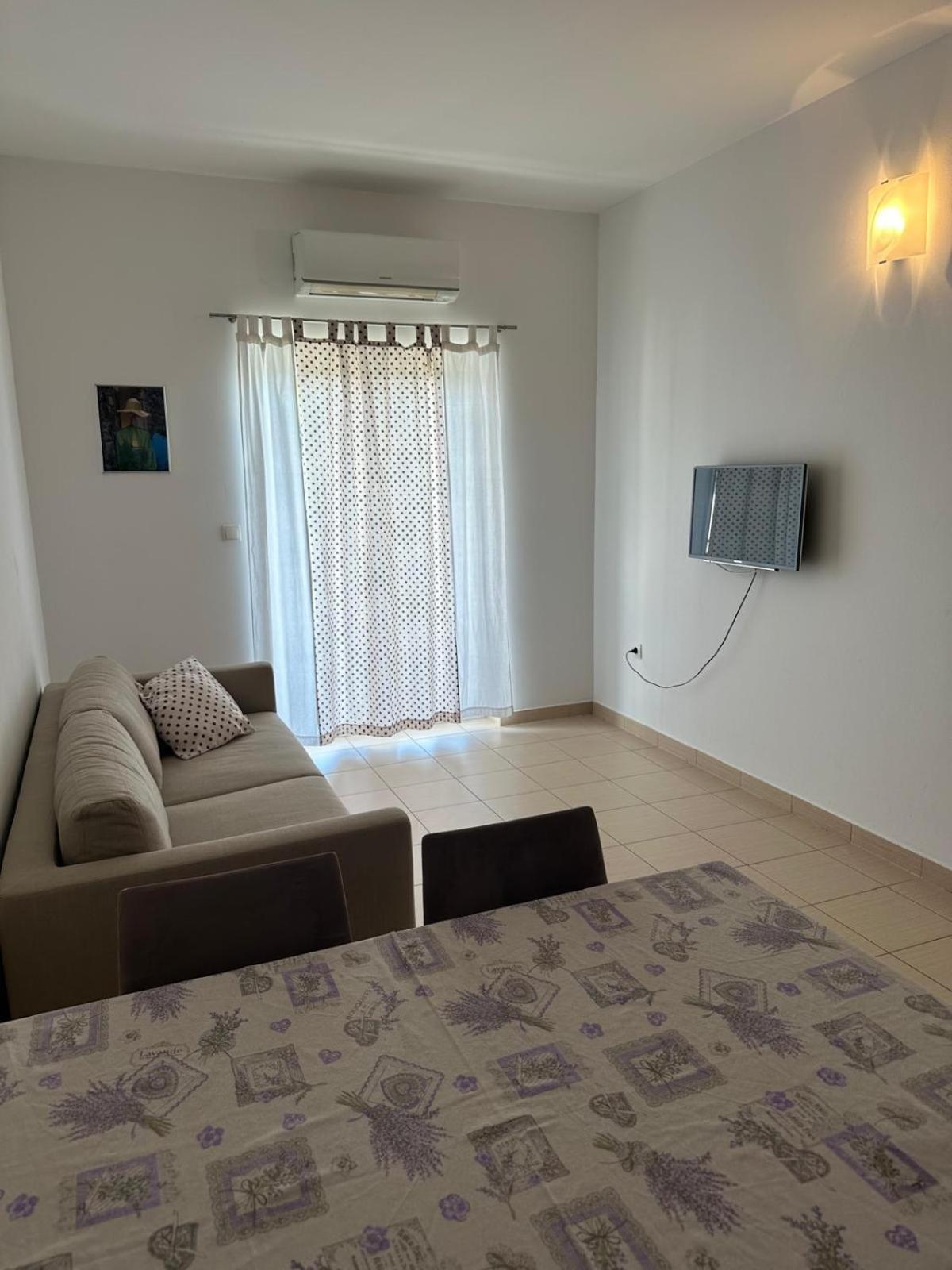 Rooms & Apartments Bruno Stobreč Buitenkant foto