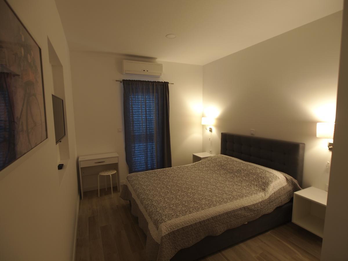 Rooms & Apartments Bruno Stobreč Buitenkant foto