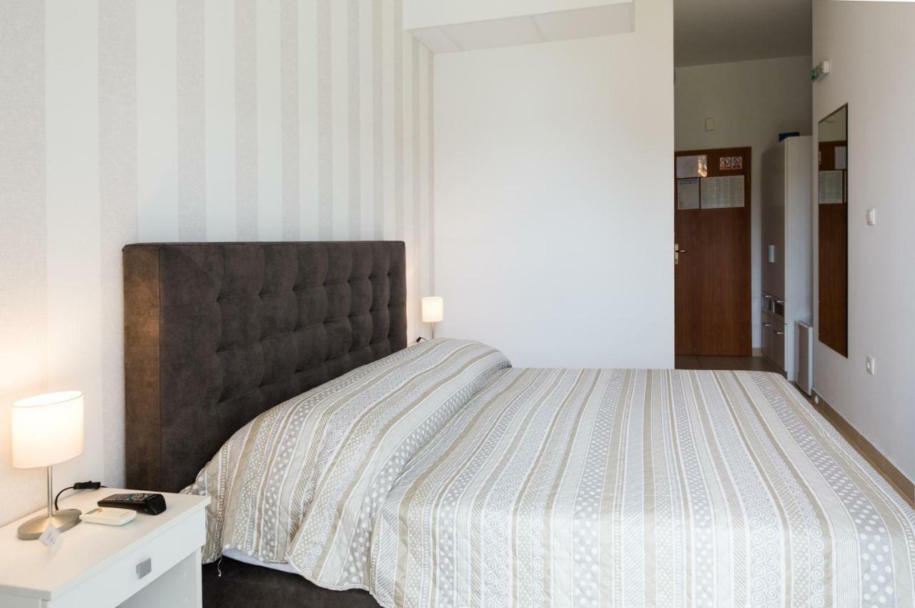 Rooms & Apartments Bruno Stobreč Buitenkant foto